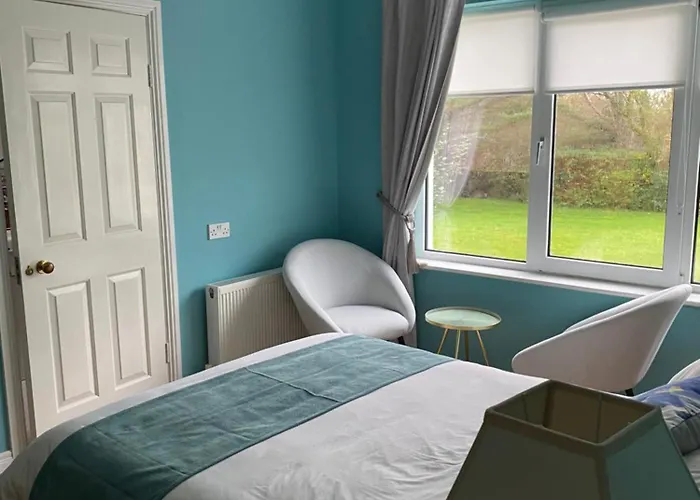 Ocean Bed & Breakfast 4*